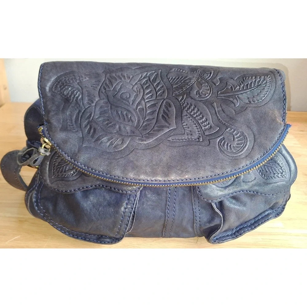 VTG Lucky Brand Y2K Dark Blue Lamb's Leather Hobo Boho Hippie Purse EUC